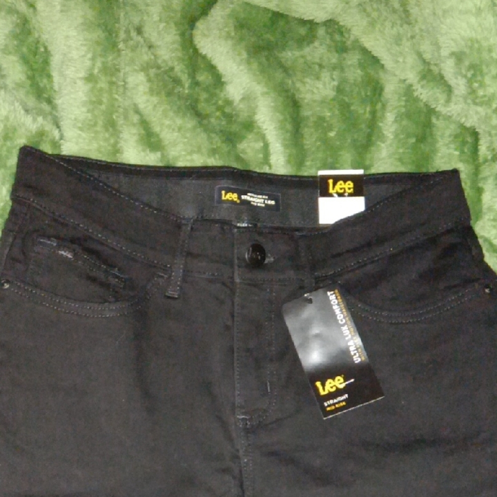 Lee Women's Mid Rise Black Jeans Brand New